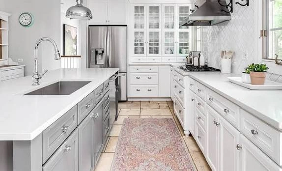 transitional kitchen