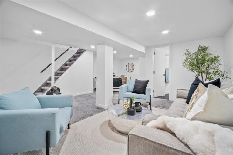 Residential renovation by Nyce Renos in Winnipeg - project photo 4